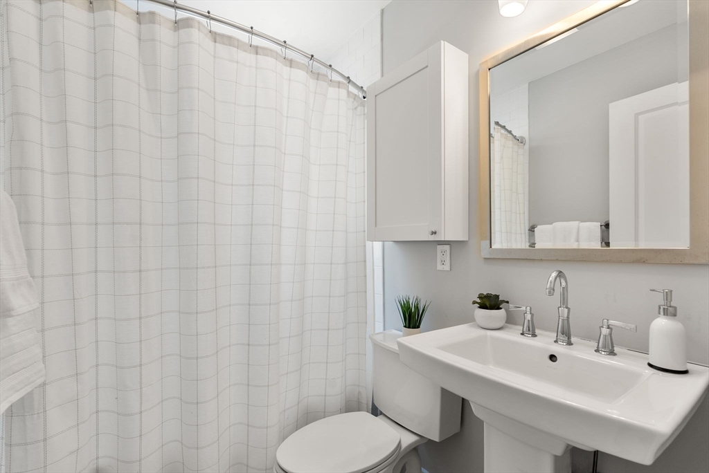 34 Catherine St # 6