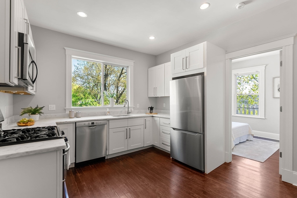 34 Catherine St # 6