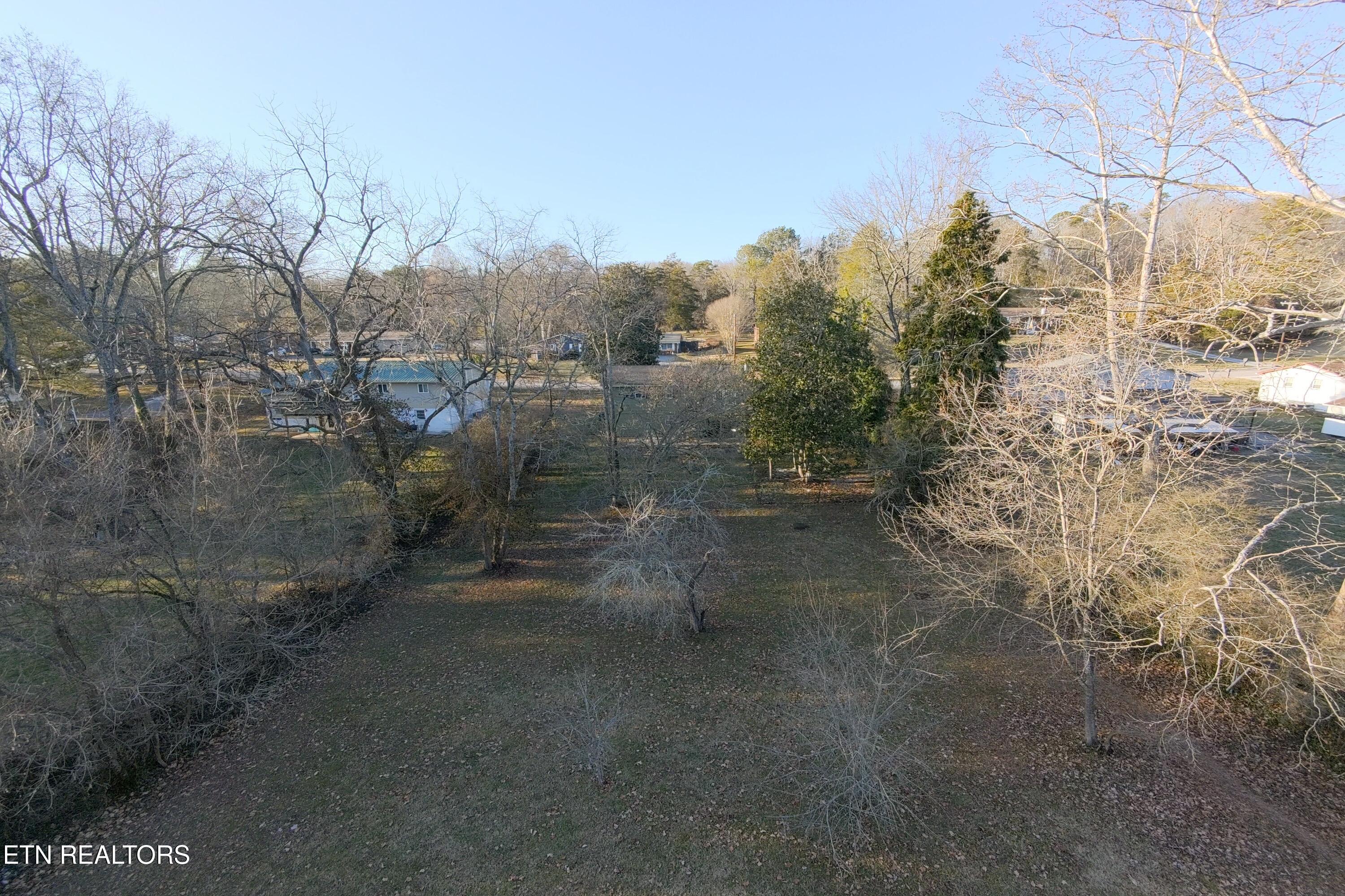725 Robertsville Rd