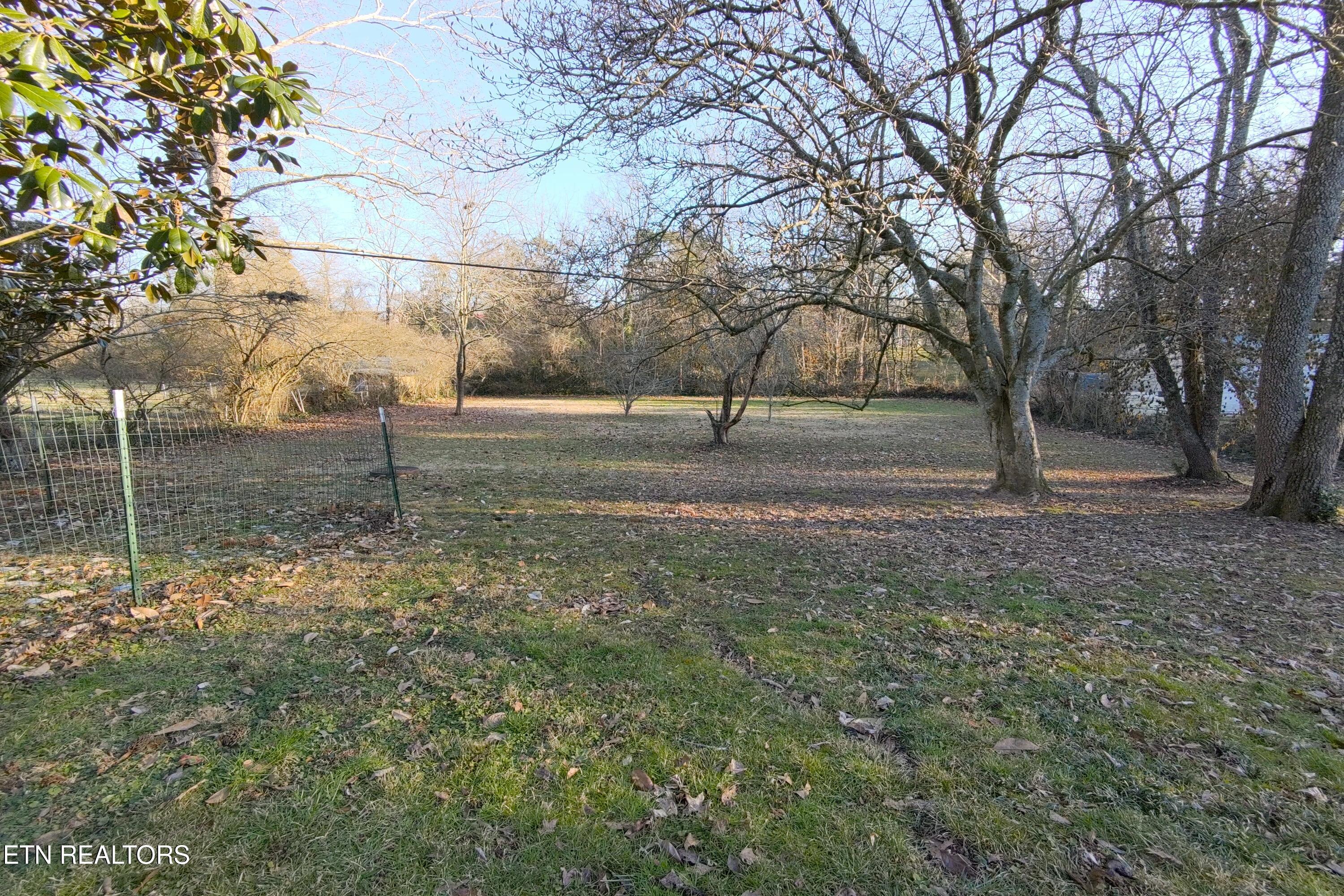 725 Robertsville Rd