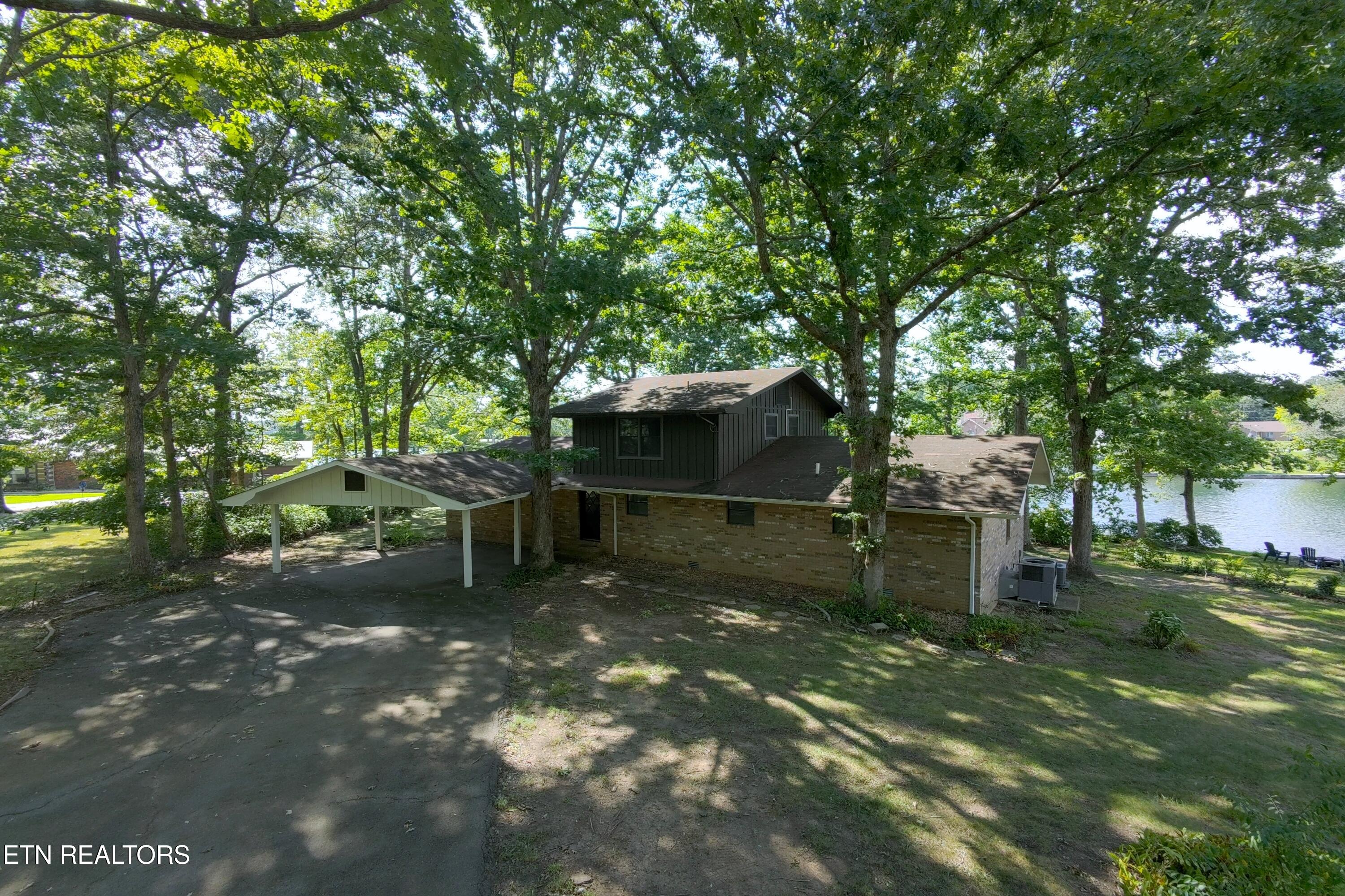 2024 Cravens Drive
