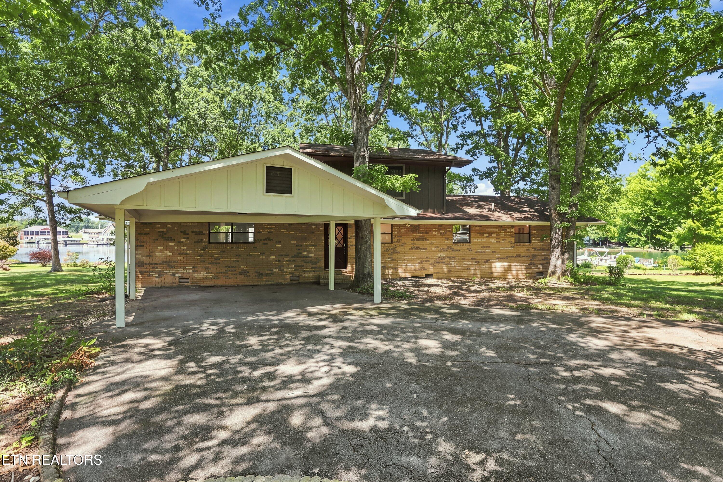 2024 Cravens Drive