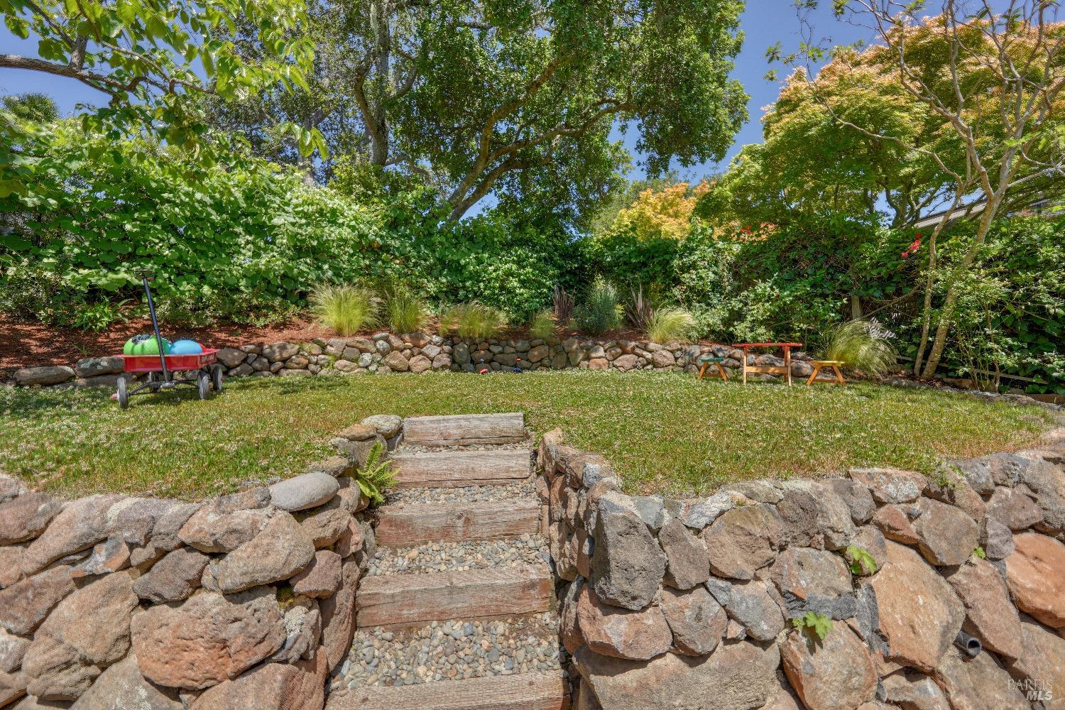 5 Alta Terrace
