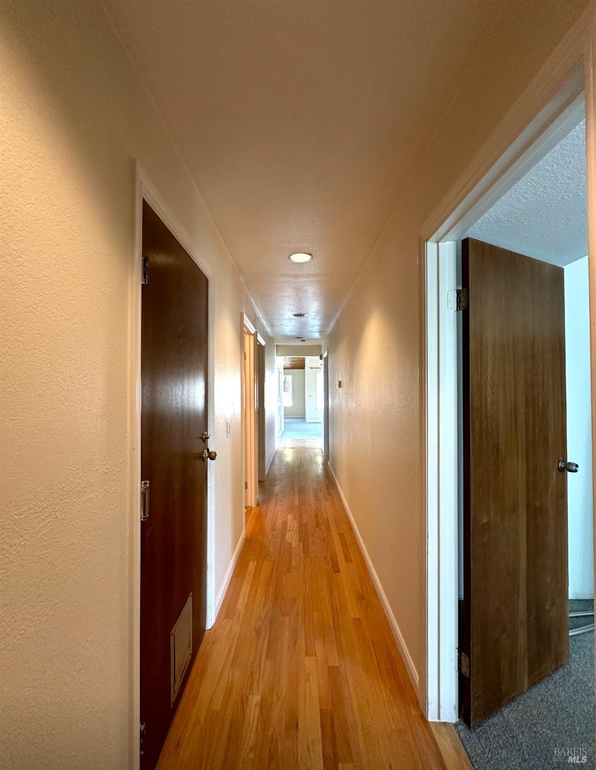 100 Knight Court