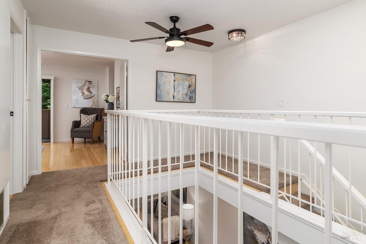 8 Dove Place