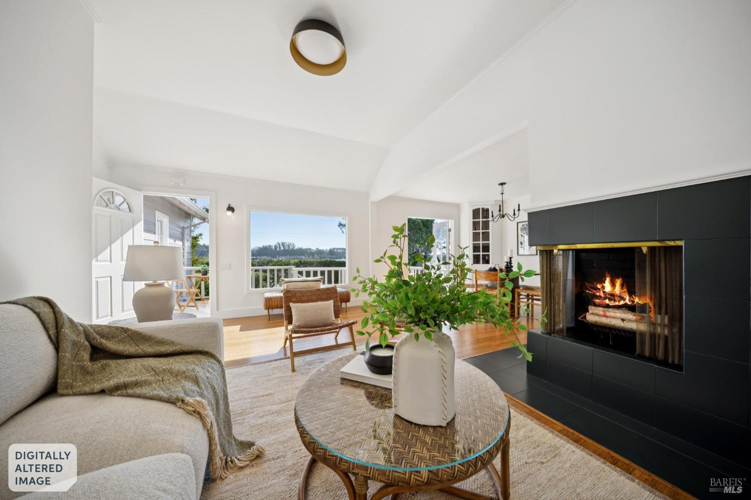 152 Almonte Boulevard