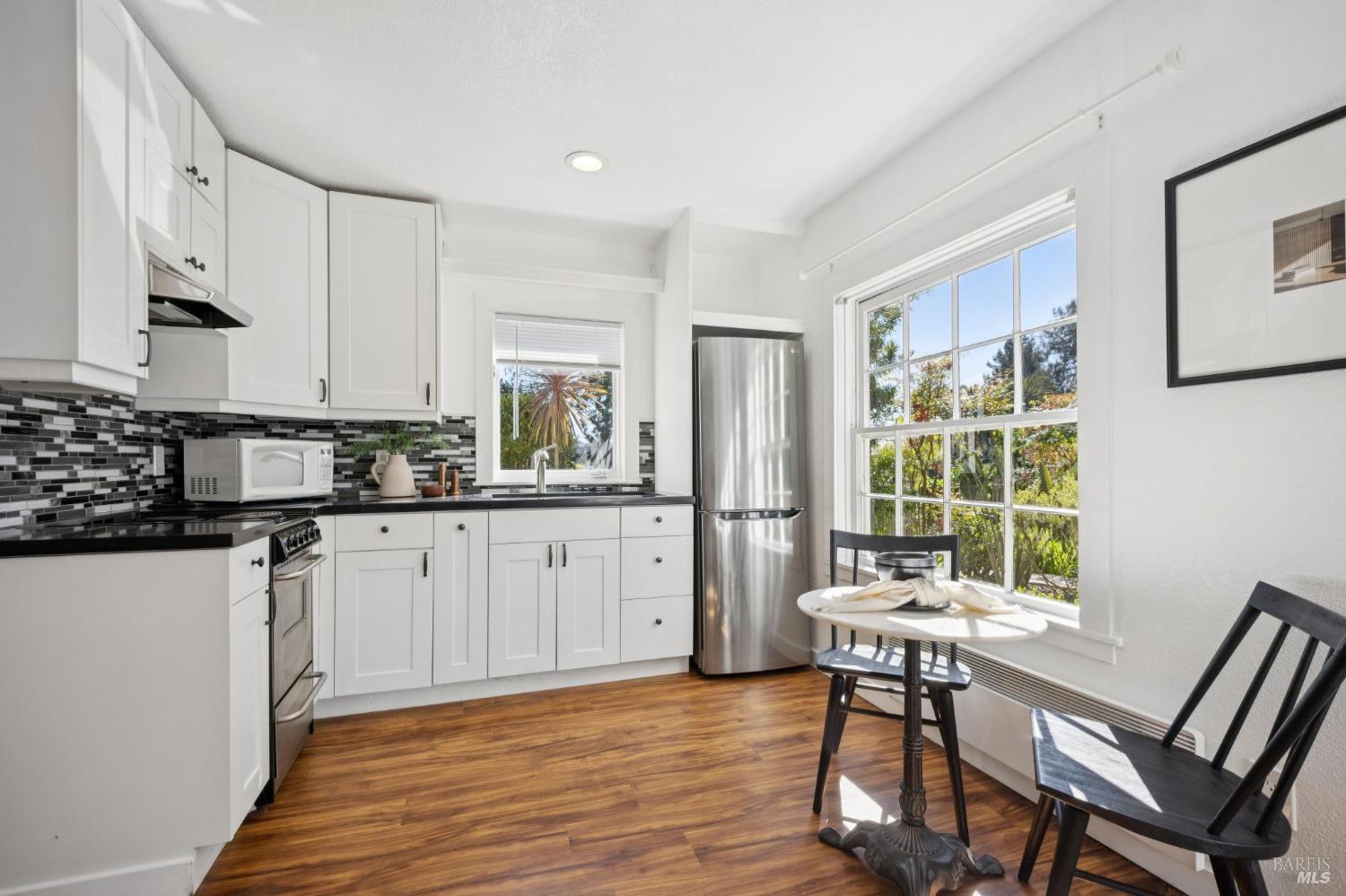 152 Almonte Boulevard