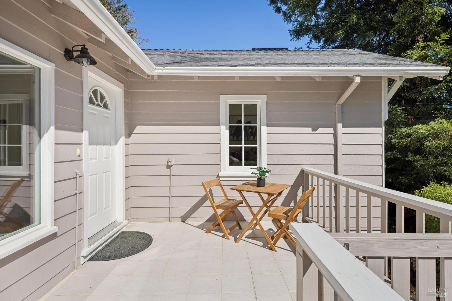 152 Almonte Boulevard