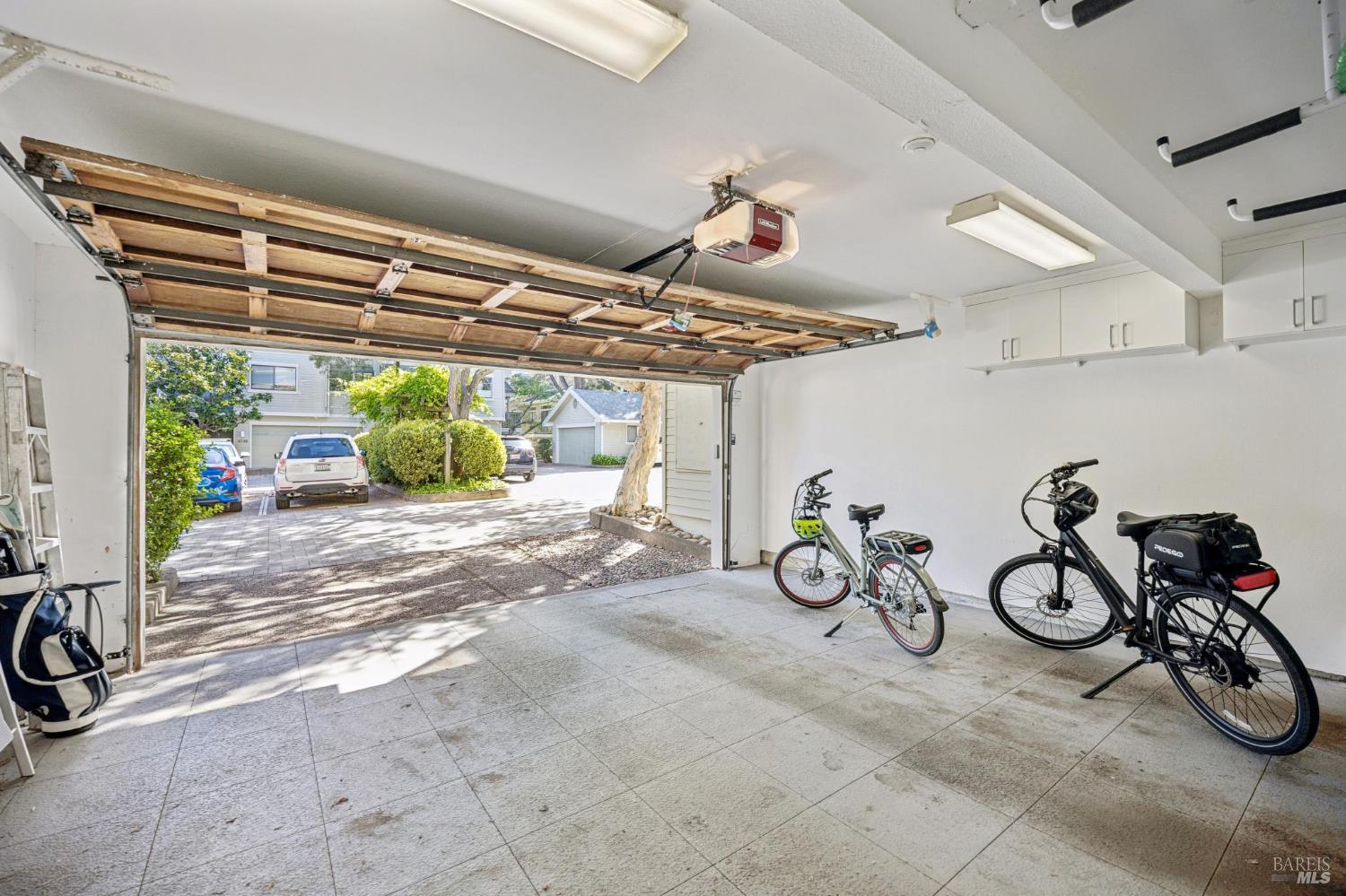 35 Eucalyptus Knoll Street