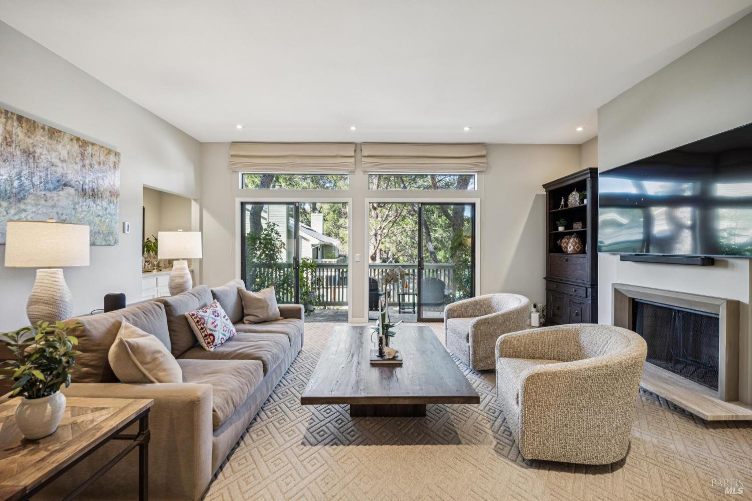 35 Eucalyptus Knoll Street