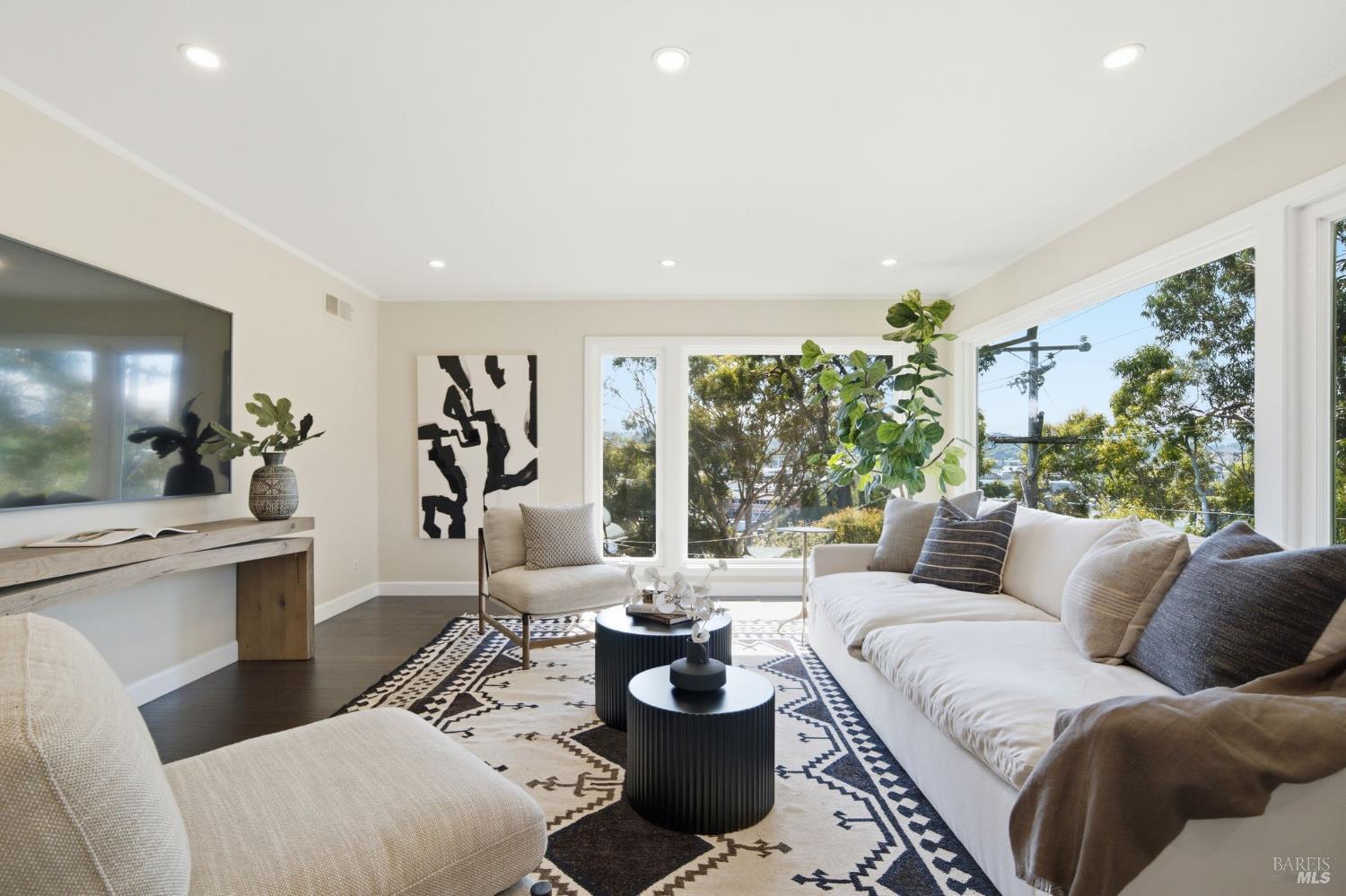 8 Marina Court Drive