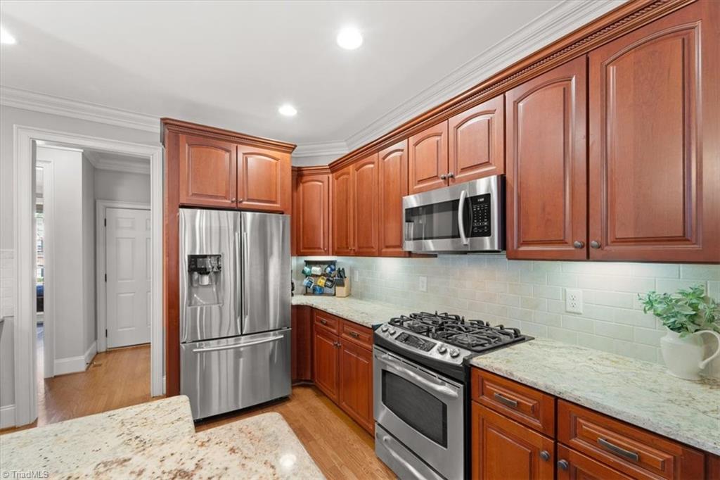 5021 Warm Springs Point