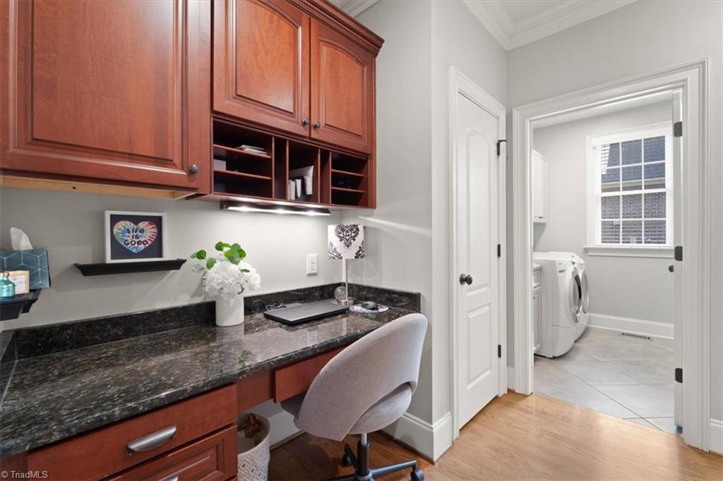 5021 Warm Springs Point