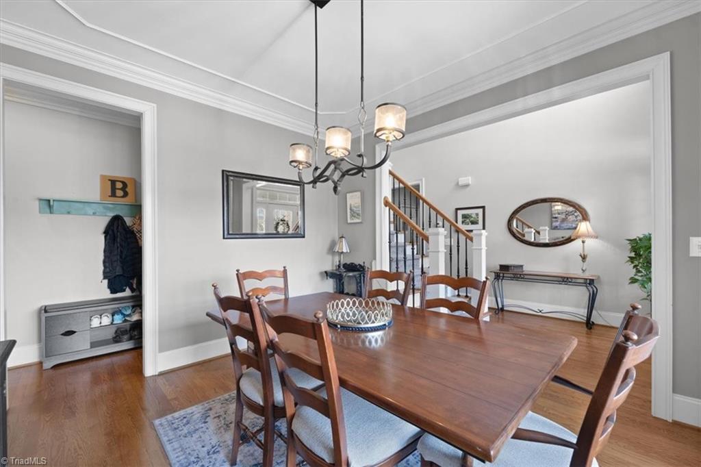 5021 Warm Springs Point