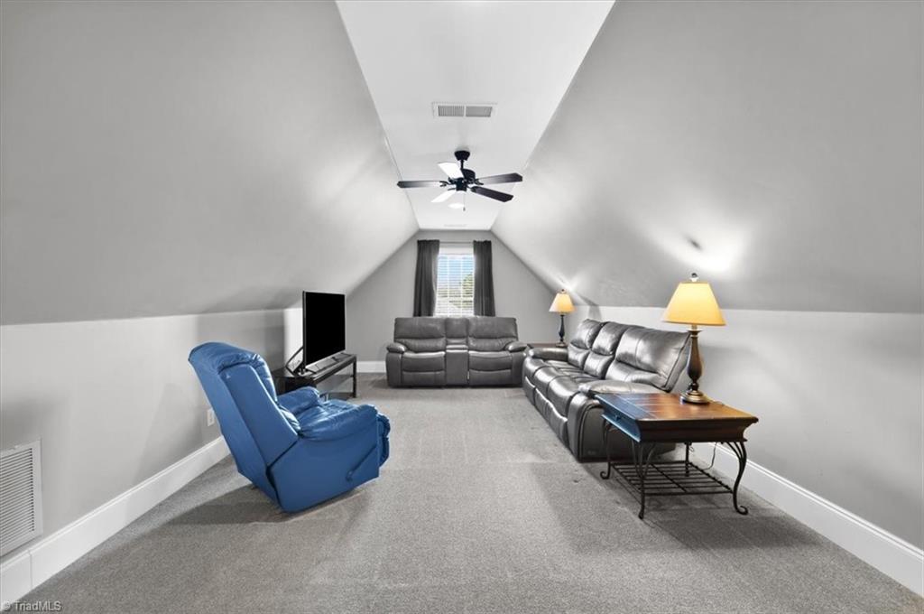 5021 Warm Springs Point