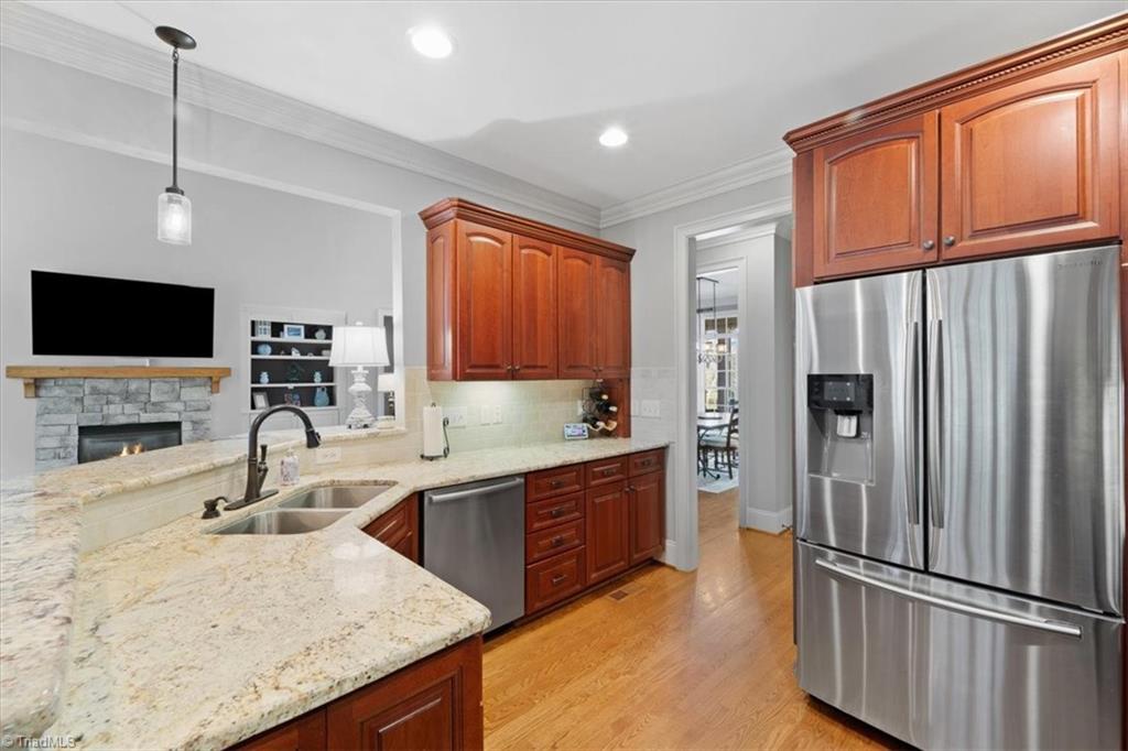 5021 Warm Springs Point