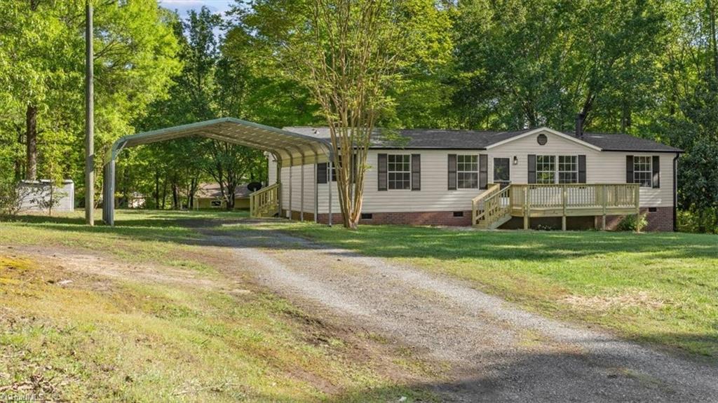 5124 Mcleansville Road, McLeansville