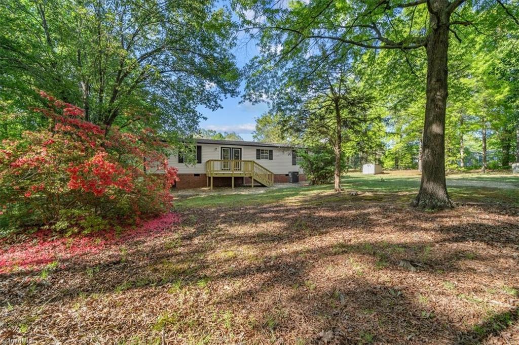 5124 Mcleansville Road, McLeansville