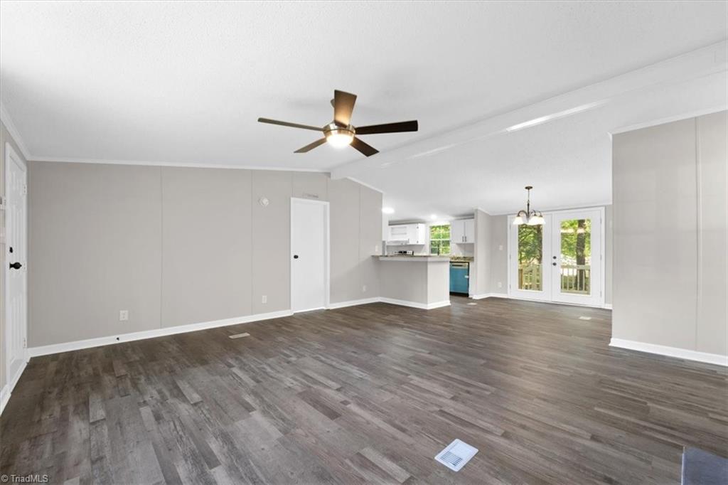 5124 Mcleansville Road, McLeansville