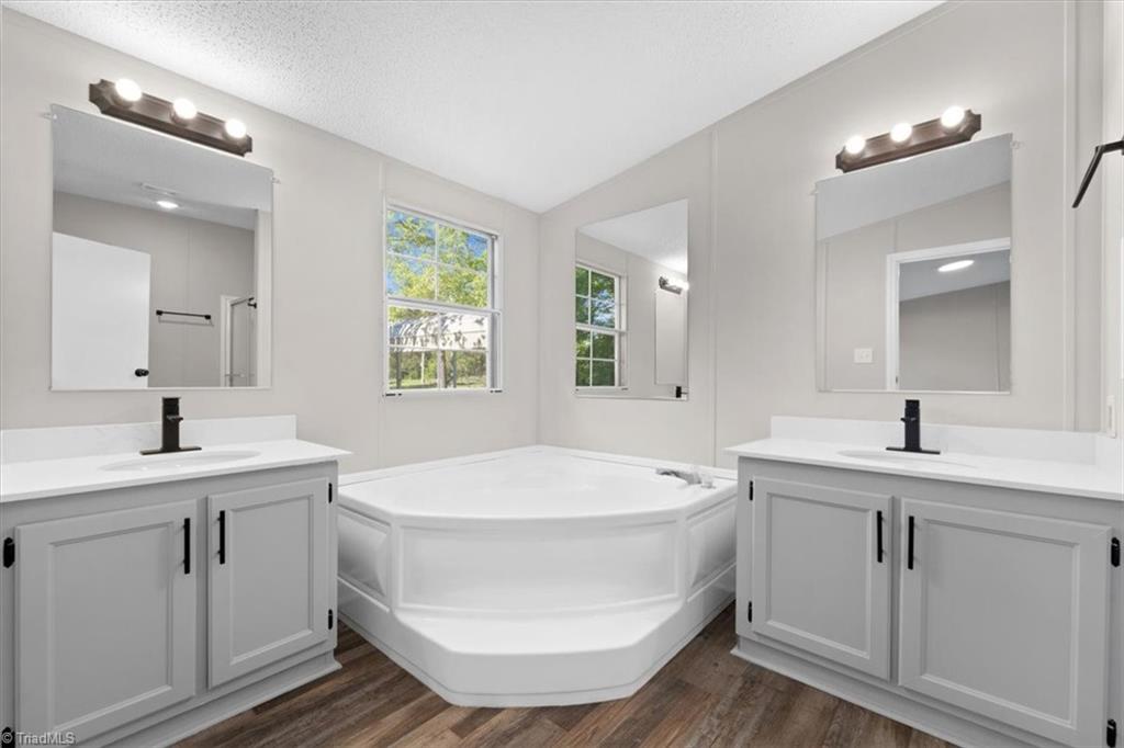 5124 Mcleansville Road, McLeansville
