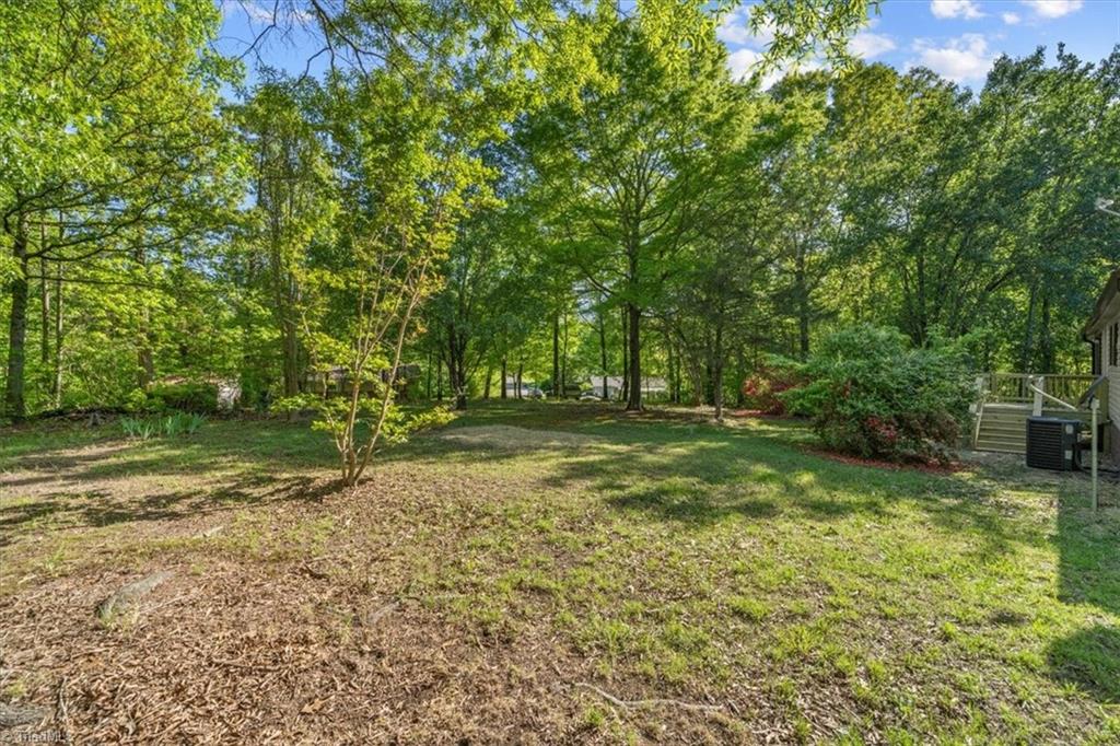 5124 Mcleansville Road, McLeansville