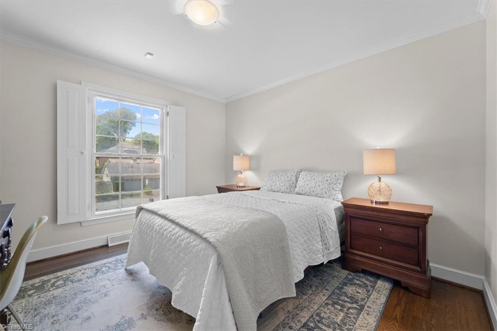 1216 Cleburne Street