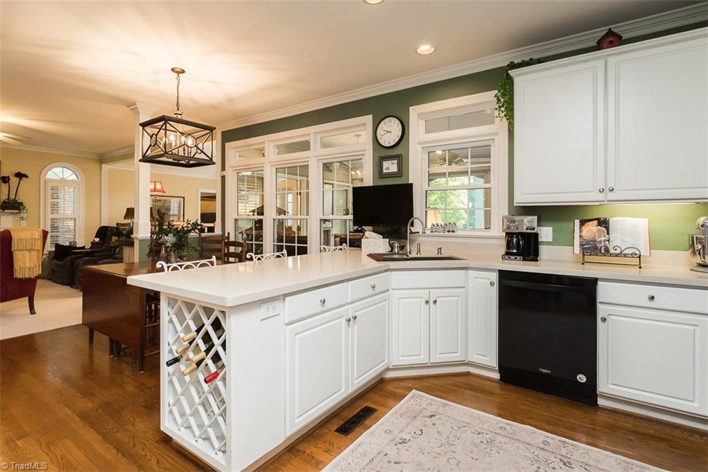 920 Golf House Road E