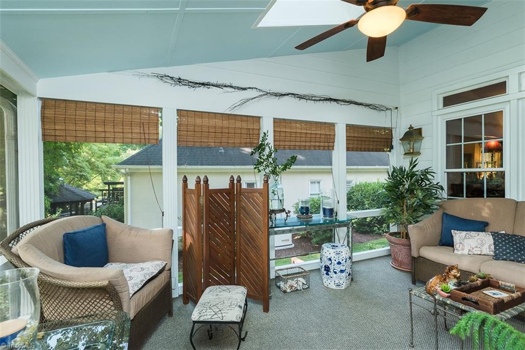 920 Golf House Road E