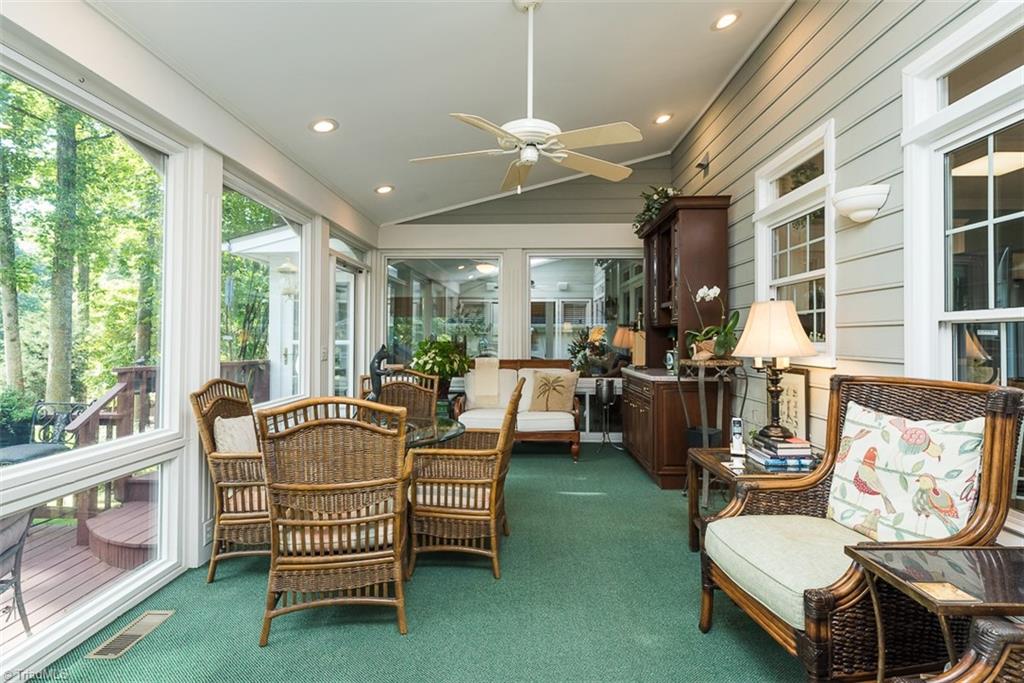 920 Golf House Road E