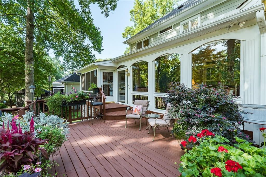 920 Golf House Road E