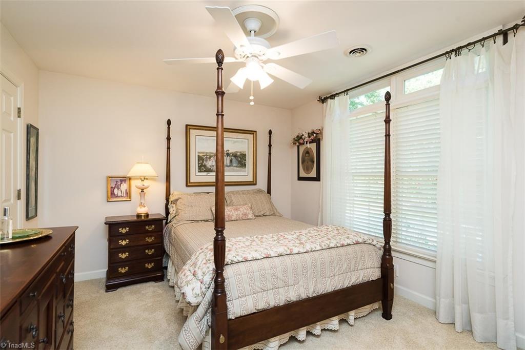 920 Golf House Road E