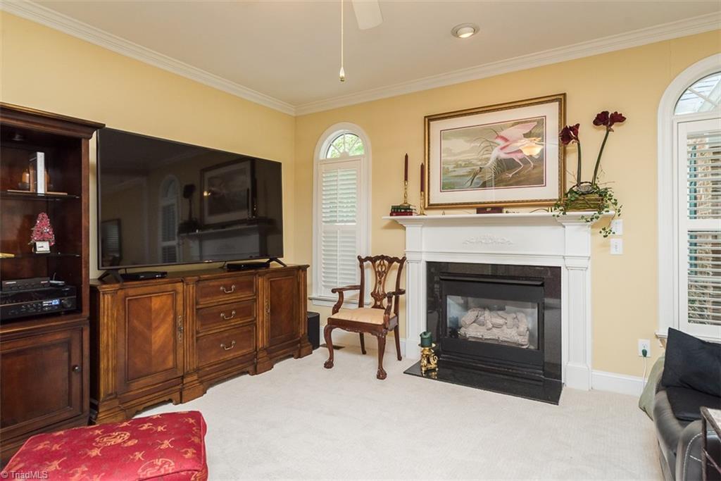 920 Golf House Road E