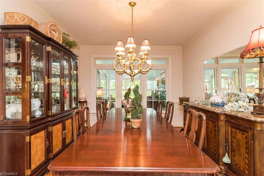 920 Golf House Road E