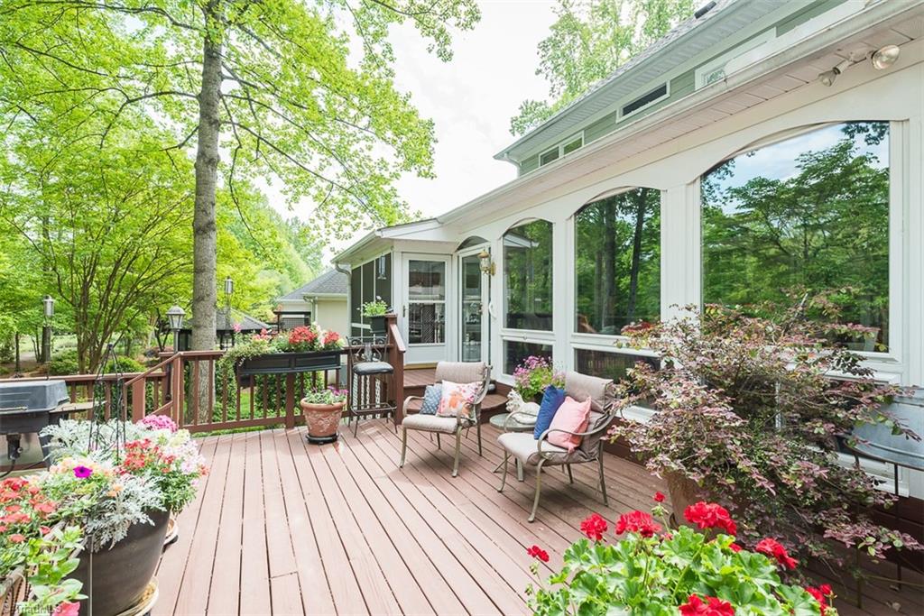 920 Golf House Road E