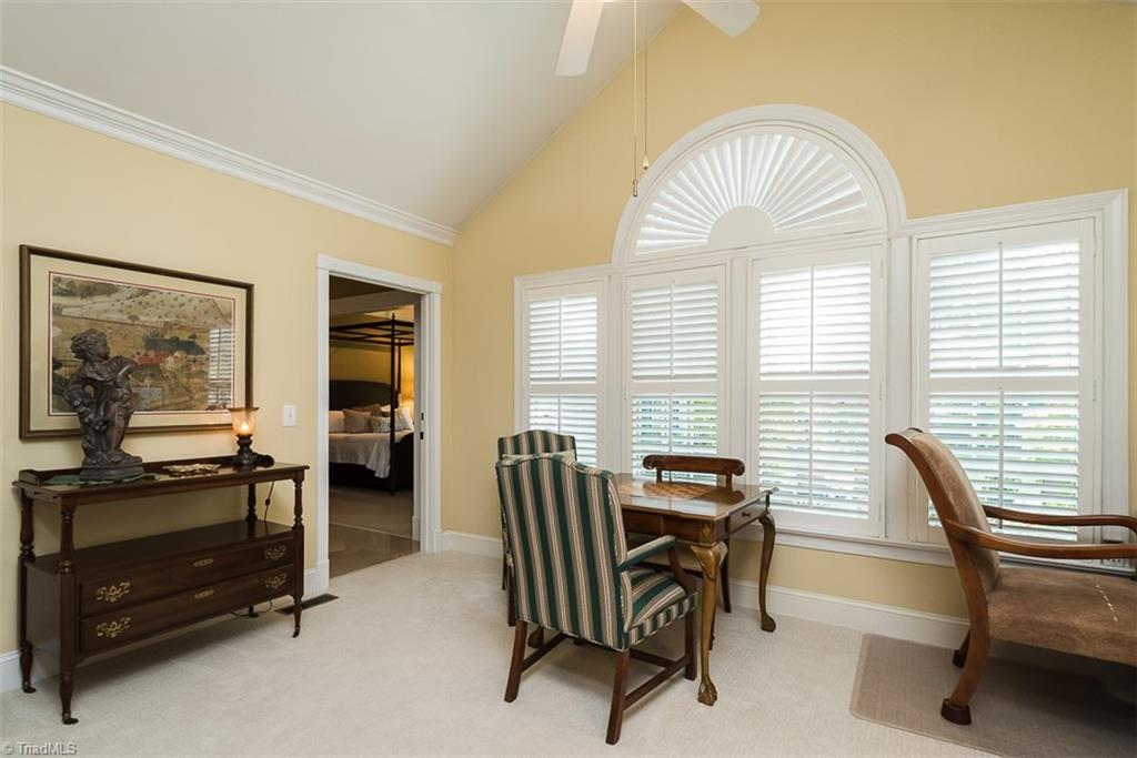 920 Golf House Road E