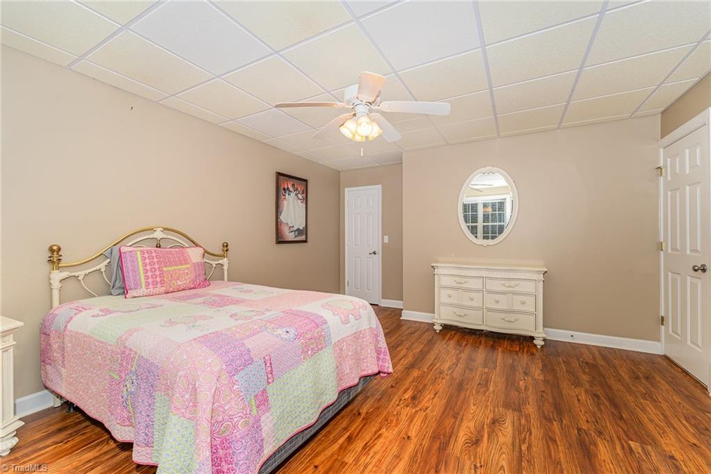 400 Lagerfield Court