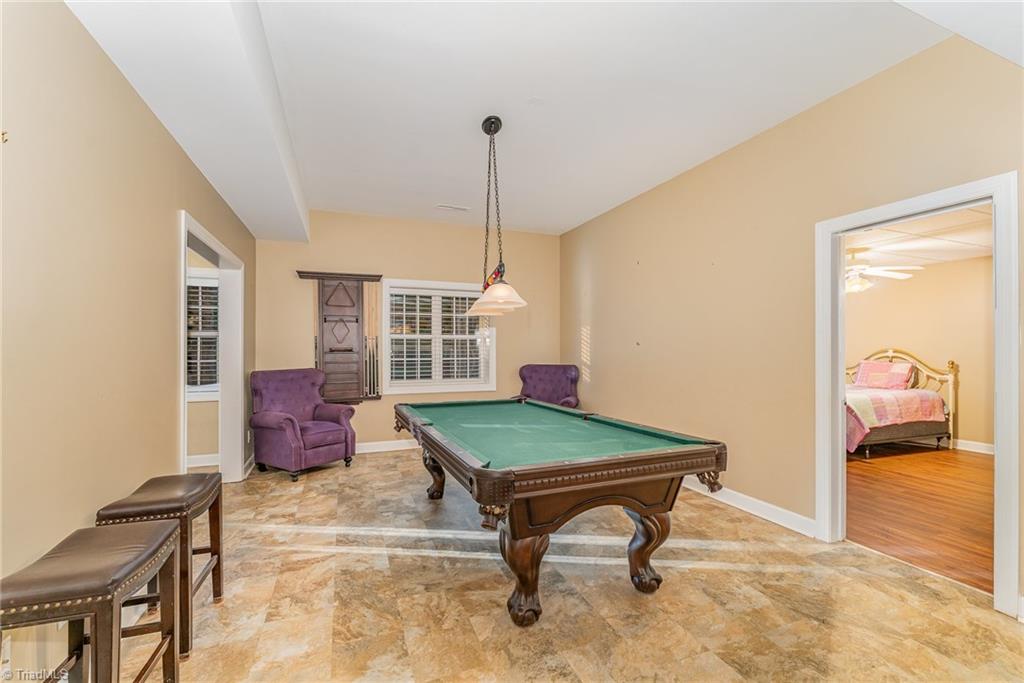 400 Lagerfield Court