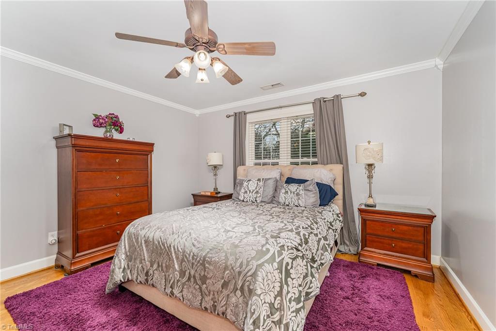 400 Lagerfield Court