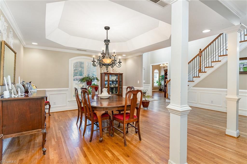 400 Lagerfield Court