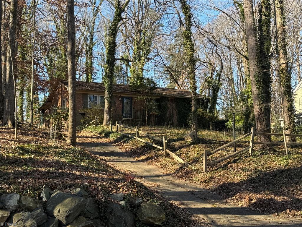 516 Willowbrook Drive