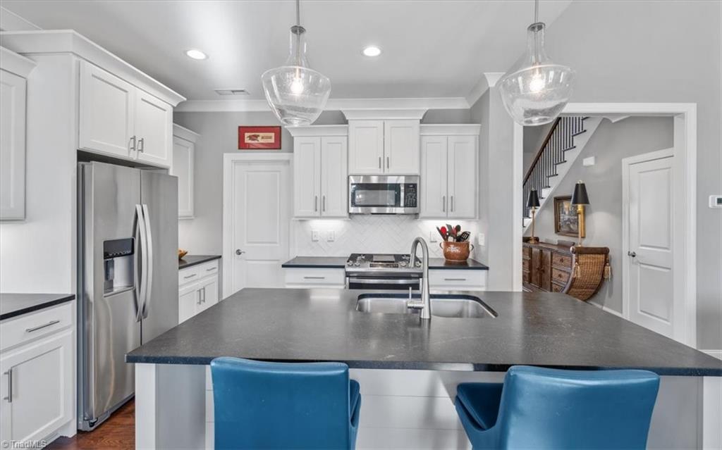 3908 Wynne Brook Court