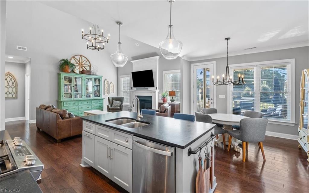 3908 Wynne Brook Court