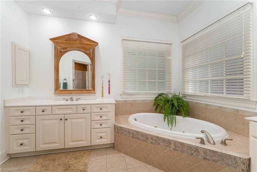 515 Daybreak Square N