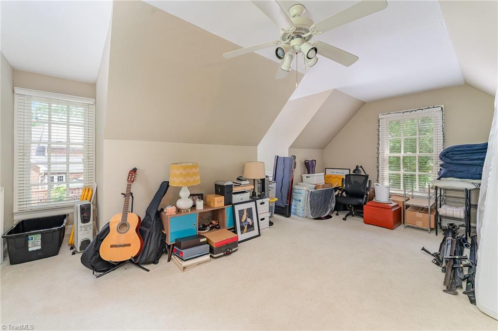 515 Daybreak Square N