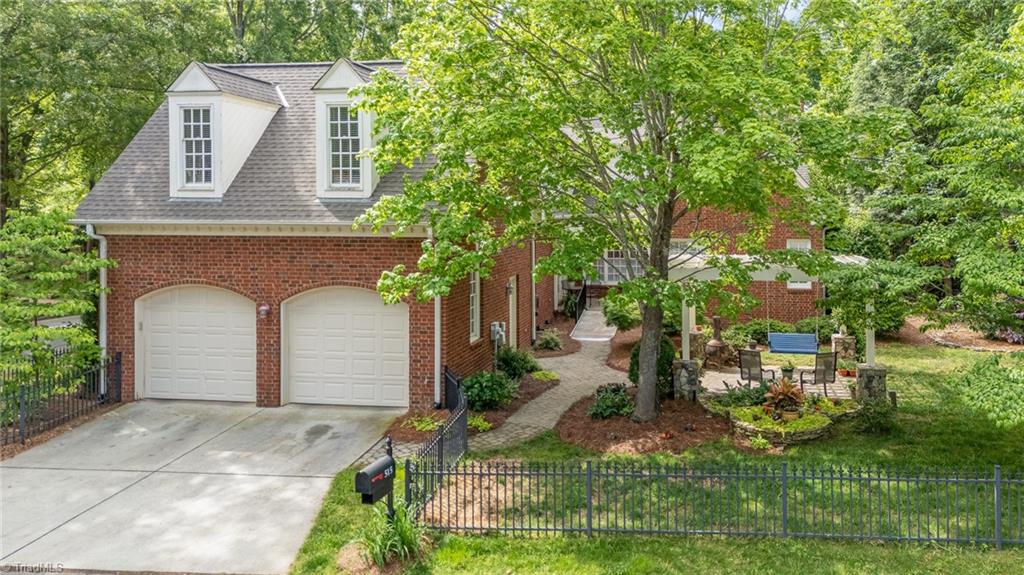 515 Daybreak Square N