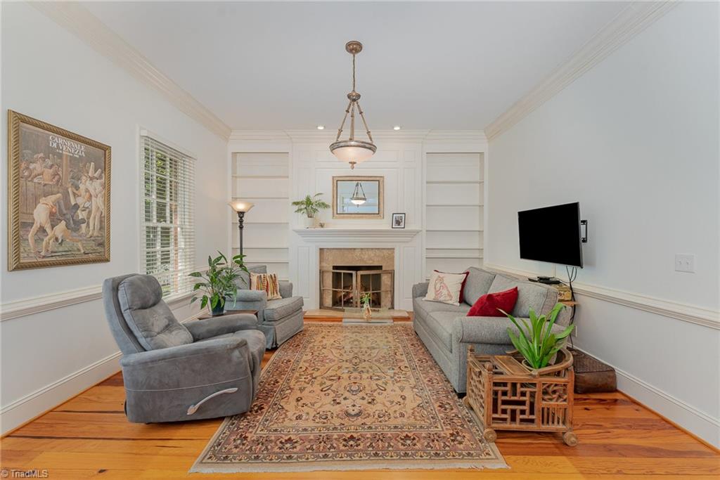 515 Daybreak Square N