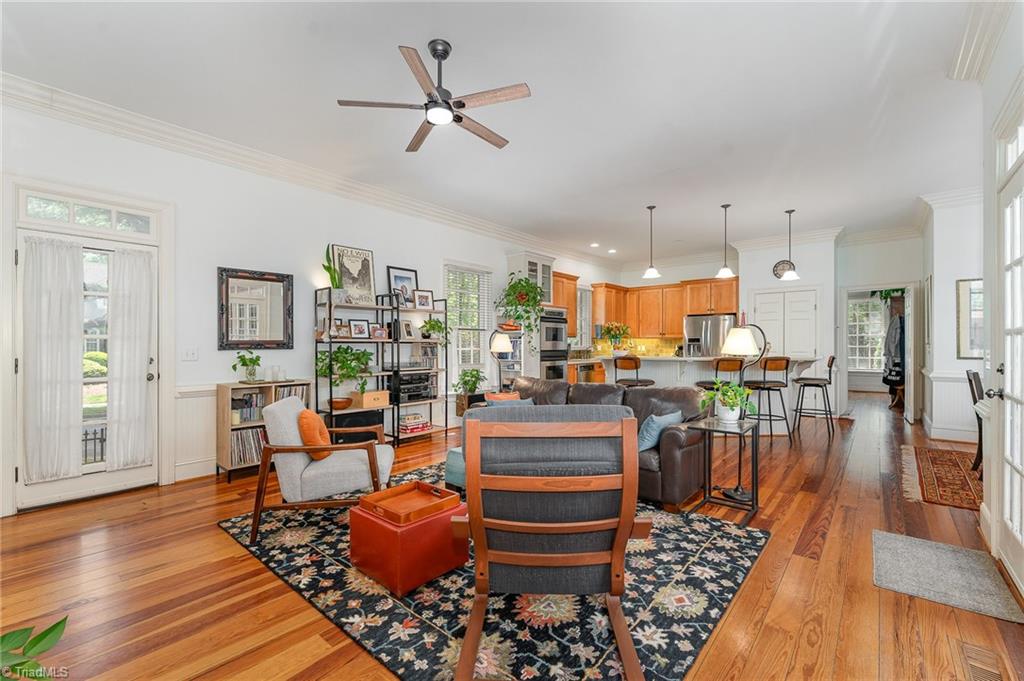 515 Daybreak Square N