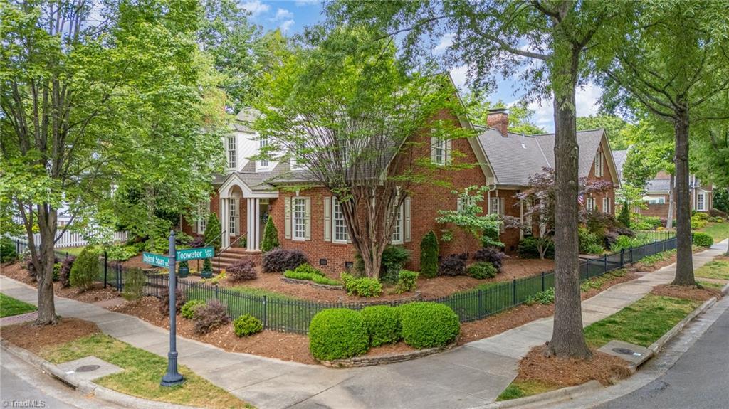 515 Daybreak Square N