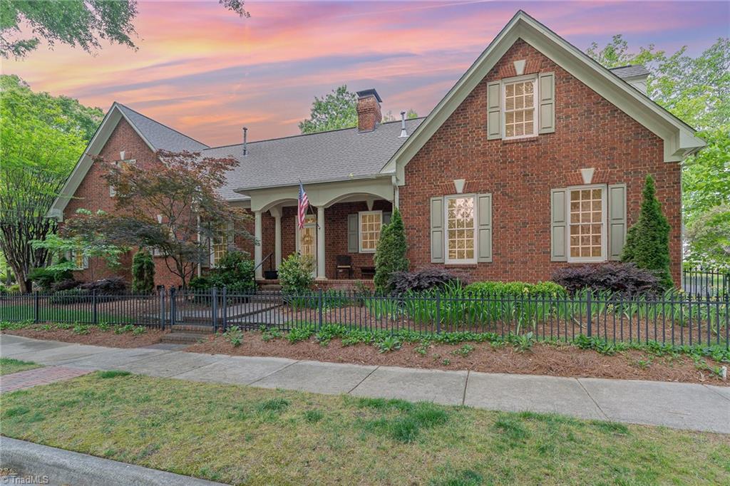 515 Daybreak Square N