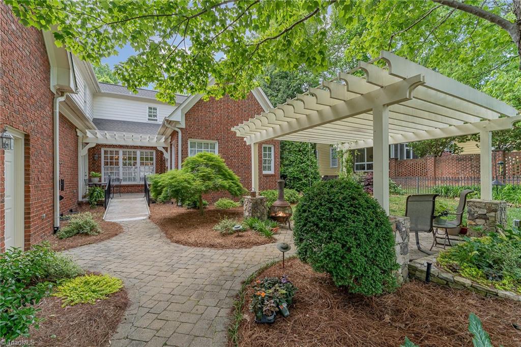 515 Daybreak Square N